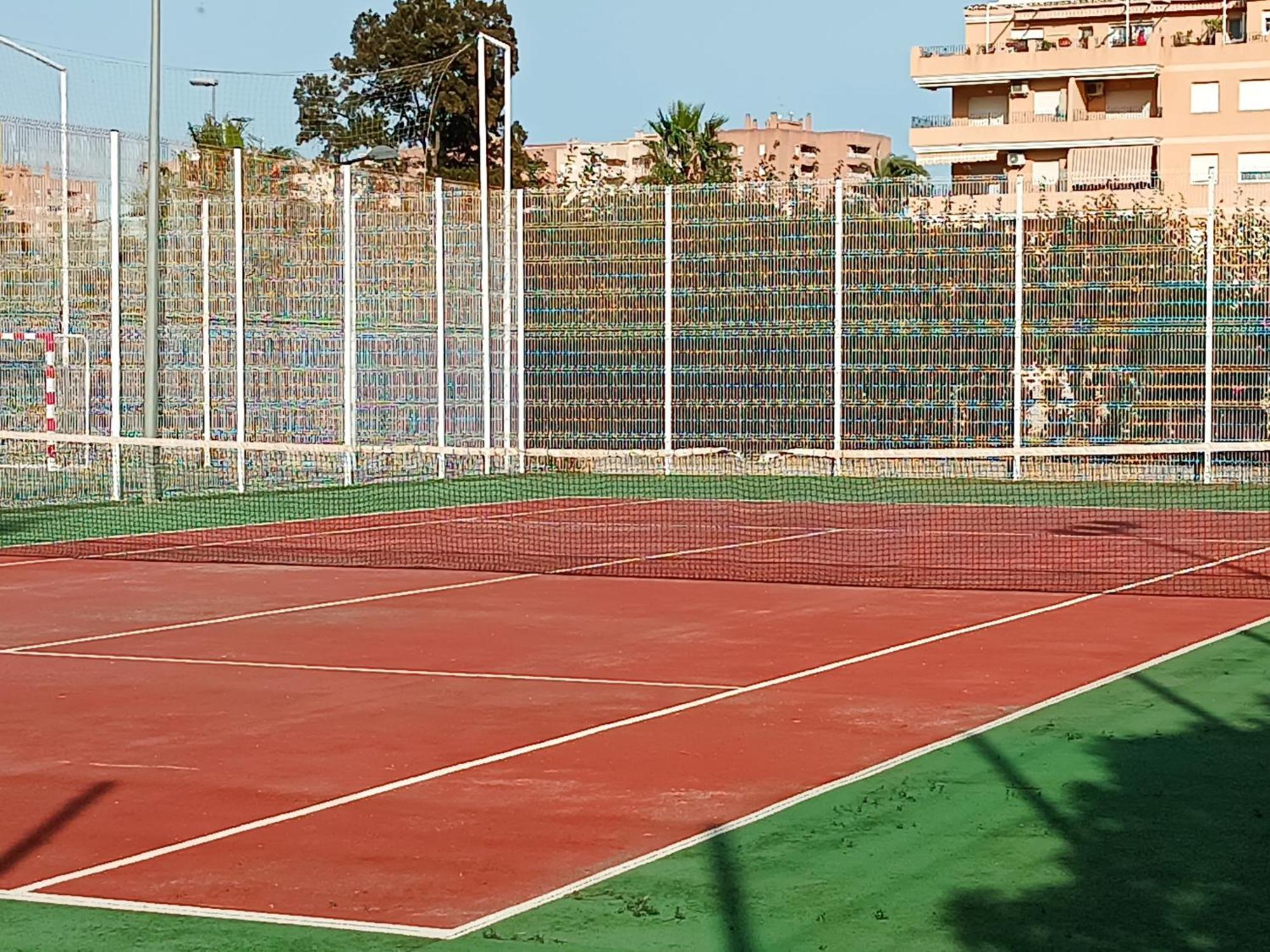 Playa Cannet 20 Km Valencia Piscina Tennis Canet d'En Berenguer Exterior photo